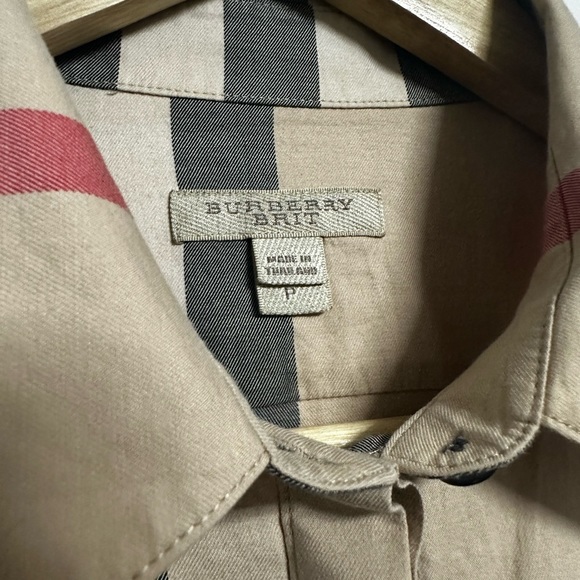 Burberry Britt Button Down Three Quarter Sleeve | Color Tan | Size: Small - Picture 6 of 12
